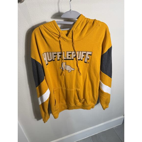 Wizarding World of Harry Potter Hufflepuff hoodie size xl - Picture 1 of 10